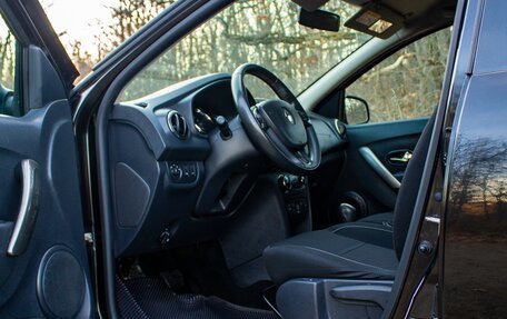 Renault Sandero II рестайлинг, 2015 год, 855 000 рублей, 11 фотография