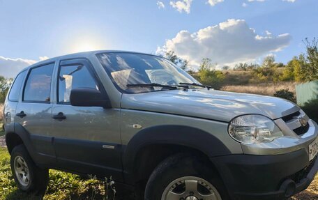Chevrolet Niva I рестайлинг, 2014 год, 530 000 рублей, 2 фотография