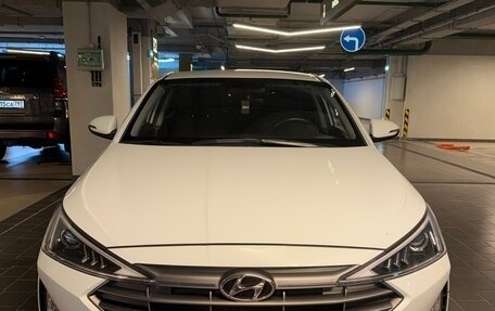 Hyundai Elantra VI, 2019 год, 1 400 000 рублей, 3 фотография