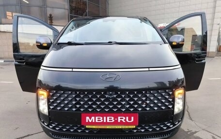 Hyundai Staria, 2023 год, 6 300 000 рублей, 5 фотография