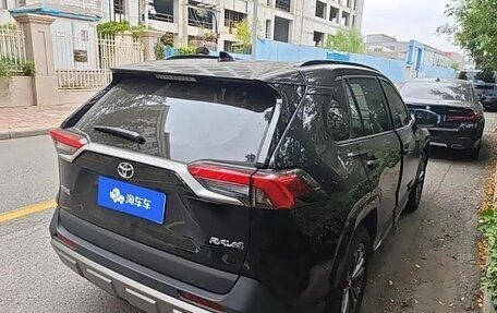 Toyota RAV4, 2025 год, 4 061 000 рублей, 3 фотография