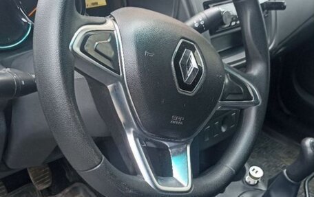Renault Logan II, 2020 год, 670 000 рублей, 2 фотография