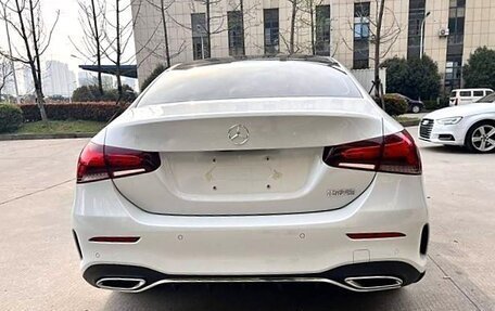 Mercedes-Benz A-Класс, 2022 год, 1 945 000 рублей, 5 фотография