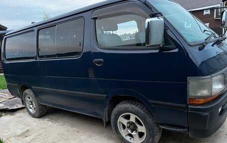 Toyota HiAce H100, 1999 год, 800 000 рублей, 2 фотография