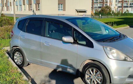 Honda Fit III, 2010 год, 720 000 рублей, 2 фотография
