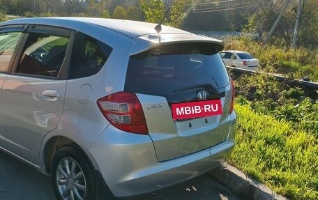 Honda Fit III, 2010 год, 720 000 рублей, 4 фотография