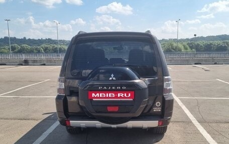 Mitsubishi Pajero IV рестайлинг 2, 2017 год, 2 990 000 рублей, 6 фотография