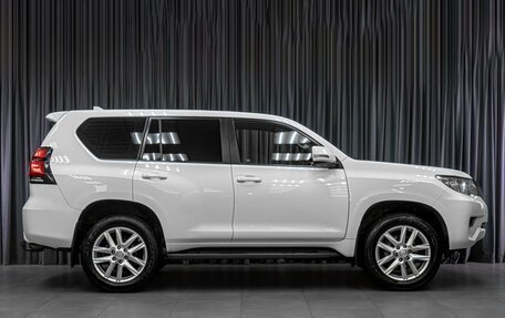 Toyota Land Cruiser Prado 150 рестайлинг, 2019 год, 4 859 000 рублей, 5 фотография