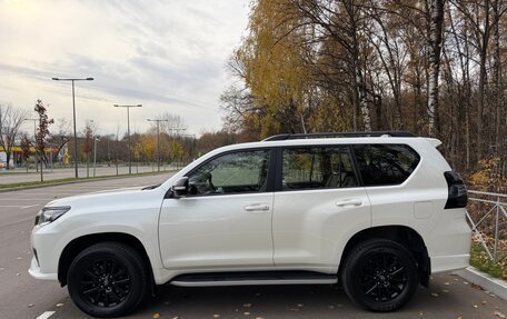 Toyota Land Cruiser Prado 150 рестайлинг, 2021 год, 7 000 000 рублей, 2 фотография