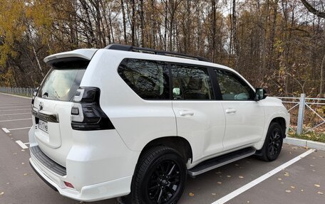 Toyota Land Cruiser Prado 150 рестайлинг, 2021 год, 7 000 000 рублей, 5 фотография