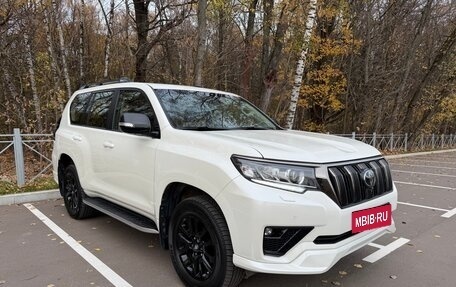 Toyota Land Cruiser Prado 150 рестайлинг, 2021 год, 7 000 000 рублей, 7 фотография