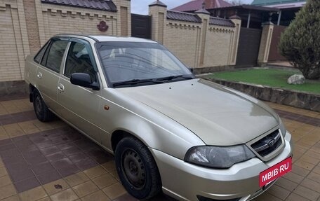 Daewoo Nexia I рестайлинг, 2010 год, 240 000 рублей, 2 фотография
