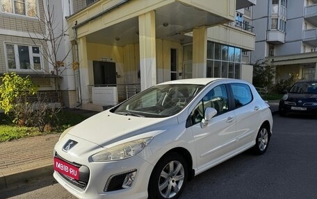 Peugeot 308 II, 2013 год, 530 000 рублей, 3 фотография