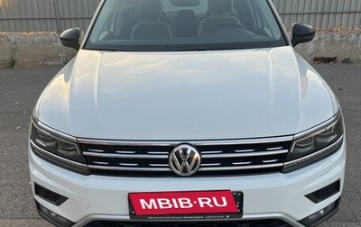 Volkswagen Tiguan II, 2019 год, 2 600 000 рублей, 1 фотография