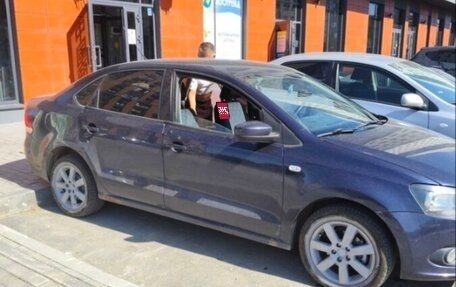 Volkswagen Polo VI (EU Market), 2013 год, 387 000 рублей, 2 фотография