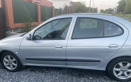 Renault Megane III рестайлинг, 2001 год, 220 000 рублей, 3 фотография