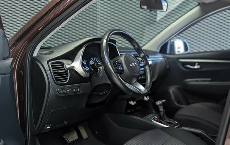 KIA Rio IV, 2021 год, 1 900 000 рублей, 10 фотография