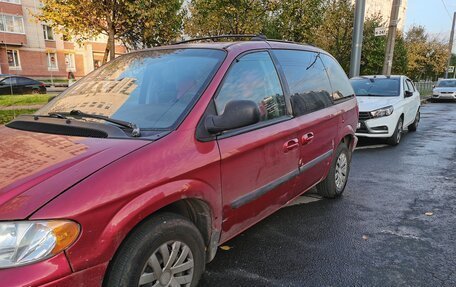 Chrysler Town & Country IV, 2005 год, 370 000 рублей, 2 фотография