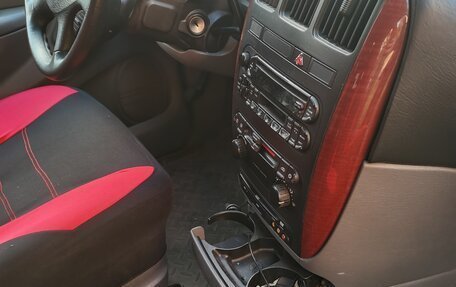 Chrysler Town & Country IV, 2005 год, 370 000 рублей, 23 фотография