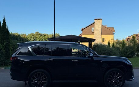 Lexus LX, 2023 год, 14 000 000 рублей, 4 фотография