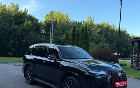 Lexus LX, 2023 год, 14 000 000 рублей, 3 фотография