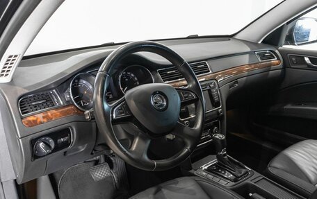 Skoda Superb III рестайлинг, 2013 год, 1 071 400 рублей, 5 фотография