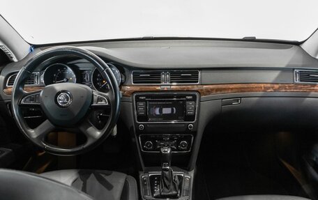 Skoda Superb III рестайлинг, 2013 год, 1 071 400 рублей, 6 фотография