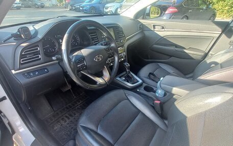 Hyundai Elantra VI, 2019 год, 1 850 000 рублей, 11 фотография