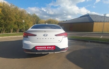 Hyundai Elantra VI, 2019 год, 1 850 000 рублей, 10 фотография