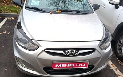 Hyundai Solaris II рестайлинг, 2013 год, 700 000 рублей, 1 фотография