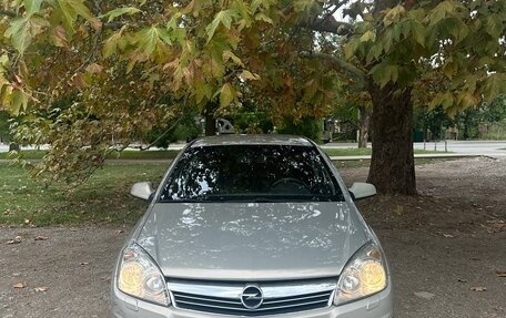 Opel Astra H, 2010 год, 910 000 рублей, 1 фотография