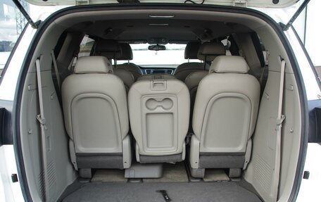KIA Carnival III, 2017 год, 2 380 000 рублей, 35 фотография