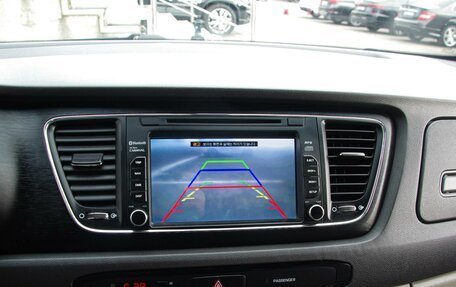 KIA Carnival III, 2017 год, 2 380 000 рублей, 24 фотография