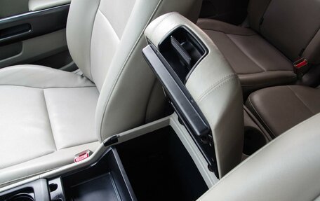 KIA Carnival III, 2017 год, 2 380 000 рублей, 28 фотография