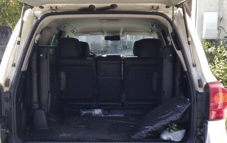 Toyota Land Cruiser 200, 2012 год, 2 990 000 рублей, 9 фотография