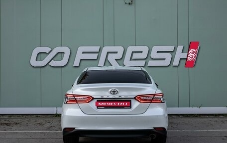 Toyota Camry, 2022 год, 3 150 000 рублей, 4 фотография