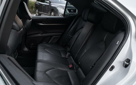 Toyota Camry, 2022 год, 3 150 000 рублей, 15 фотография