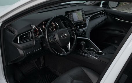 Toyota Camry, 2022 год, 3 150 000 рублей, 28 фотография