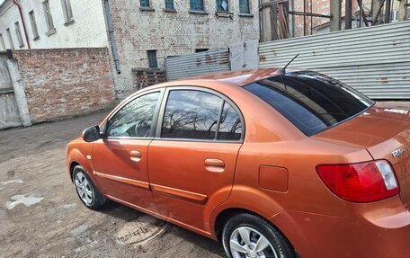 KIA Rio II, 2010 год, 700 000 рублей, 4 фотография
