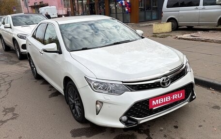 Toyota Camry, 2016 год, 1 800 000 рублей, 4 фотография