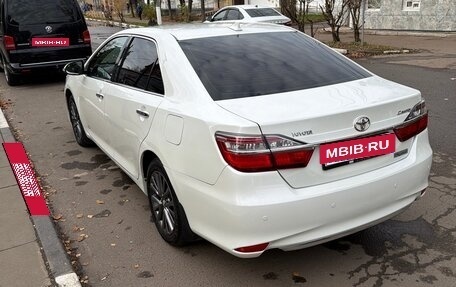 Toyota Camry, 2016 год, 1 800 000 рублей, 2 фотография