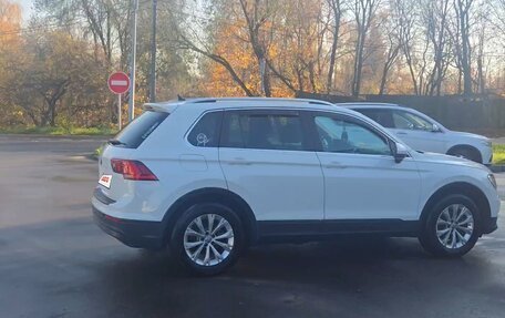 Volkswagen Tiguan II, 2018 год, 2 100 000 рублей, 6 фотография