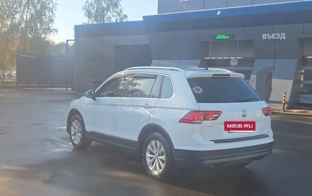 Volkswagen Tiguan II, 2018 год, 2 100 000 рублей, 3 фотография