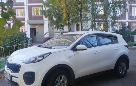 KIA Sportage IV рестайлинг, 2017 год, 2 100 000 рублей, 4 фотография