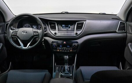 Hyundai Tucson III, 2017 год, 2 000 000 рублей, 18 фотография