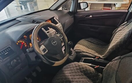 Opel Zafira B, 2006 год, 335 000 рублей, 13 фотография