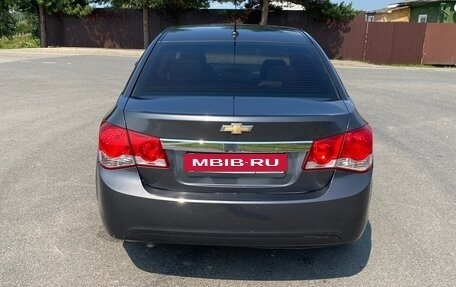 Chevrolet Cruze II, 2010 год, 365 000 рублей, 4 фотография