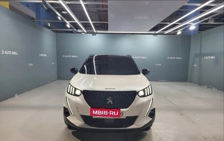 Peugeot 2008 II, 2022 год, 1 990 000 рублей, 2 фотография