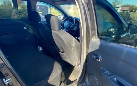 Renault Logan II, 2014 год, 530 000 рублей, 7 фотография