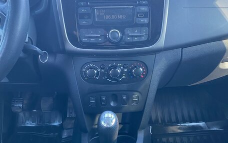 Renault Logan II, 2014 год, 530 000 рублей, 11 фотография